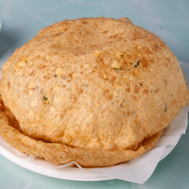 Extra Bhatura (Paneer).