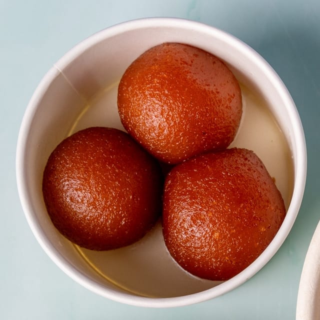 Gulab Jamun (3 Pieces).